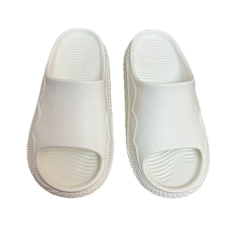 1768009685936330.jpg 雅购特拖鞋