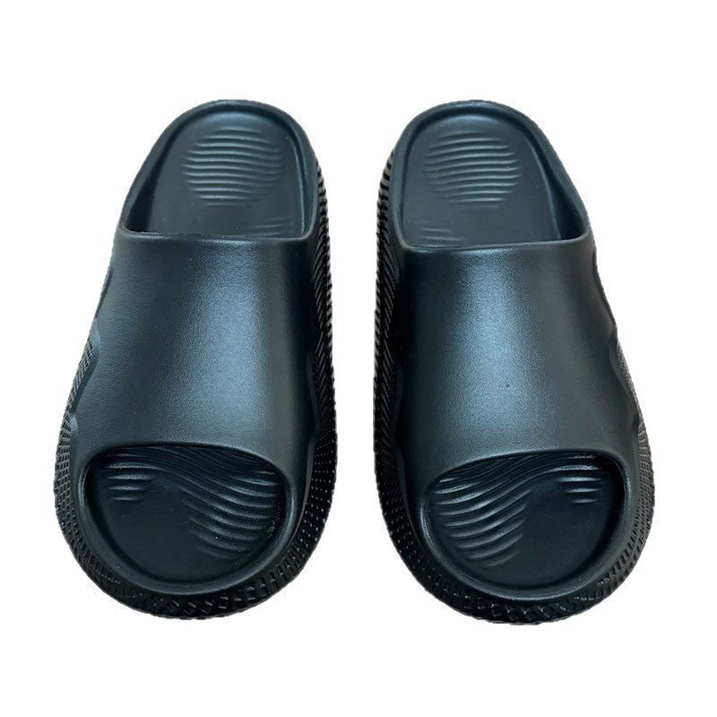 1768009697215616.jpg 雅购特拖鞋