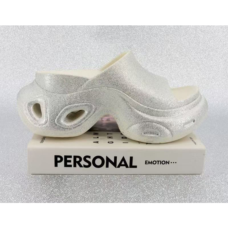 1768038381904305.jpg 雅购特拖鞋