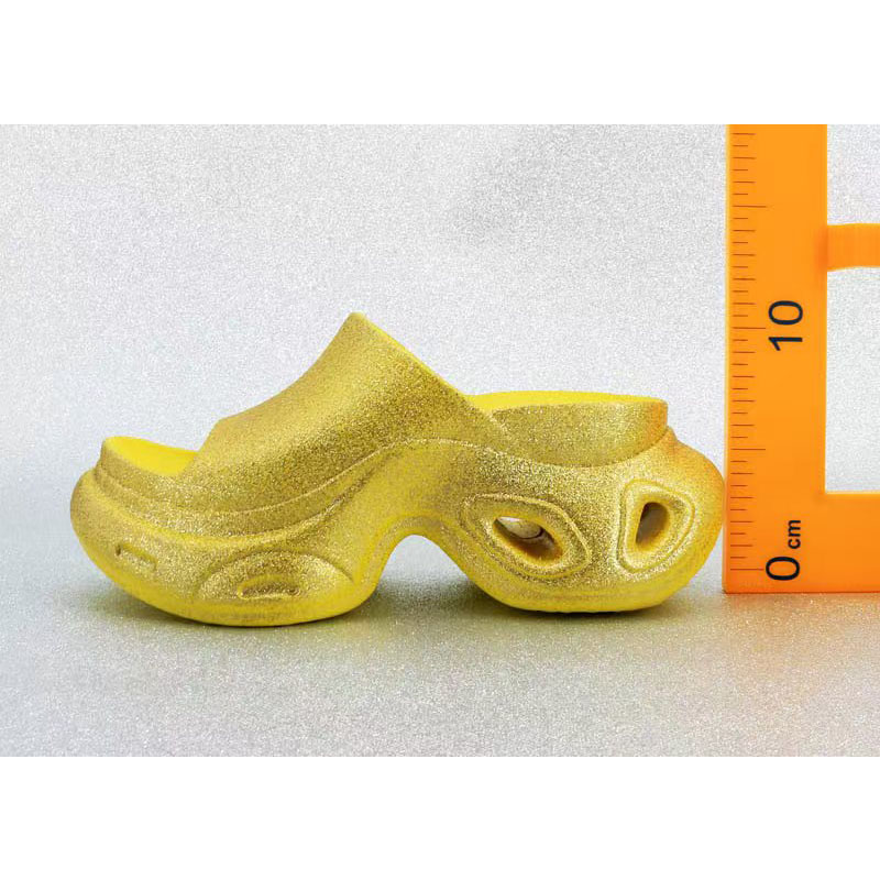 1768038381937509.jpg 雅购特拖鞋