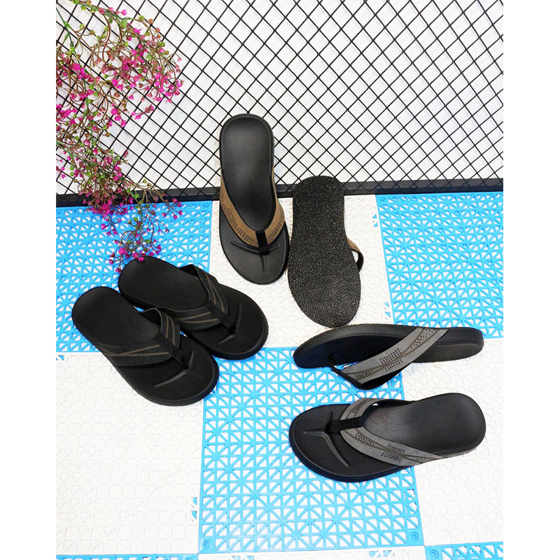 1768185967590354.jpg 雅购特拖鞋