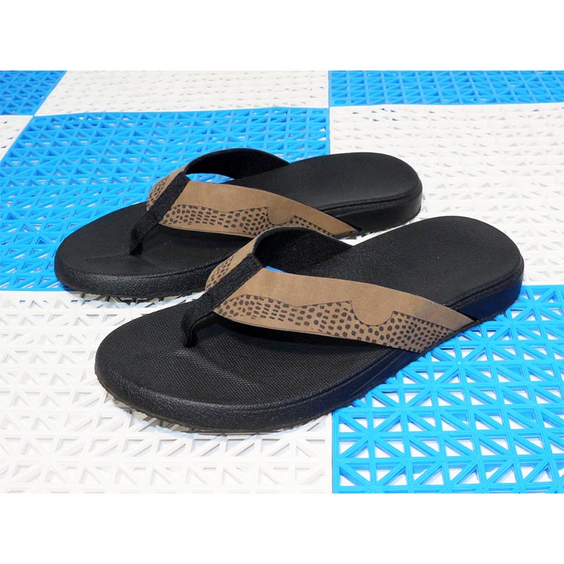 1768185986926767.jpg 雅购特拖鞋