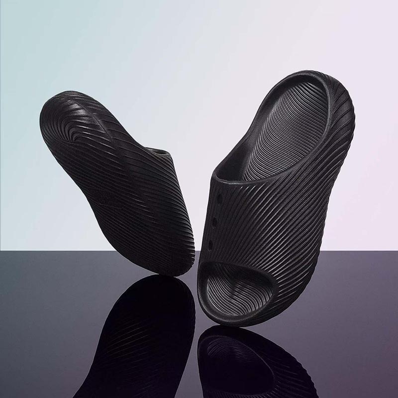 1768354734785418.jpg 雅购特拖鞋