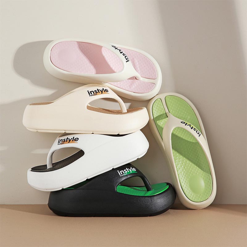 1768375174574369.jpg 雅购特拖鞋