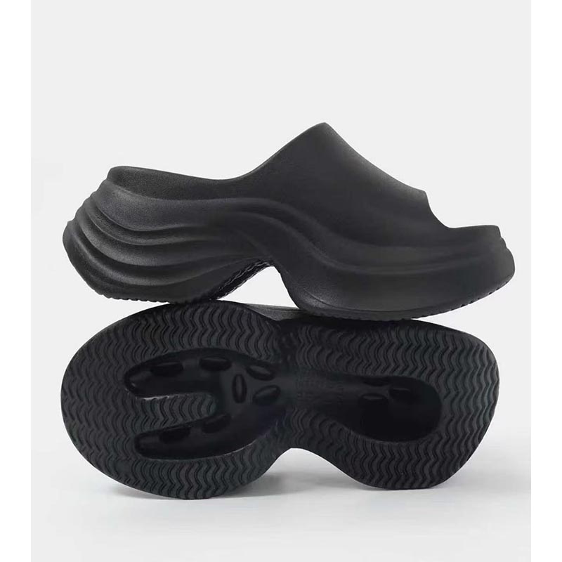 1768439222476759.jpg 雅购特拖鞋