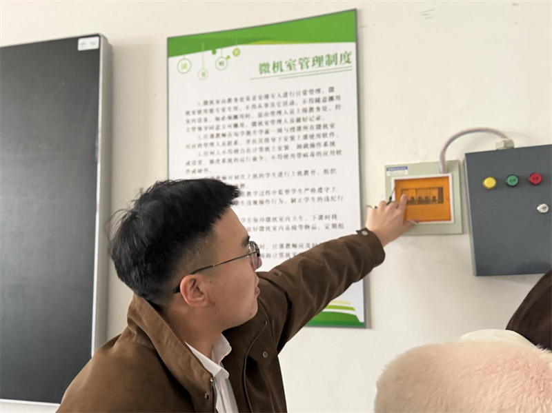 营口渤海卫生学校