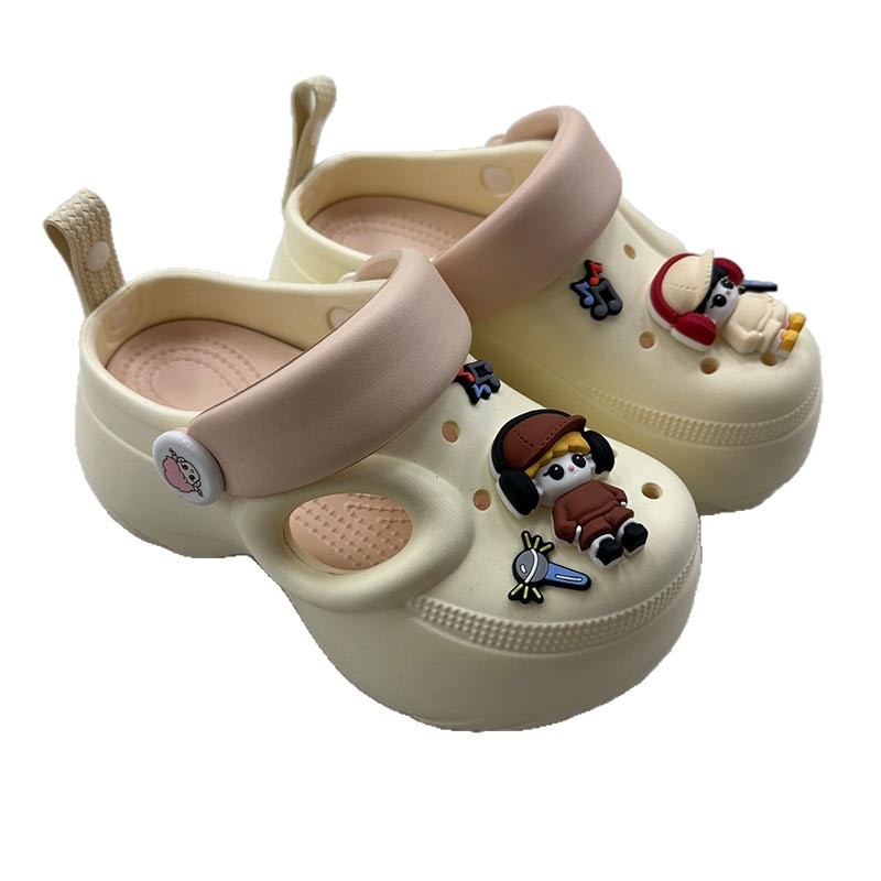 1768552775427050.jpg 雅购特拖鞋