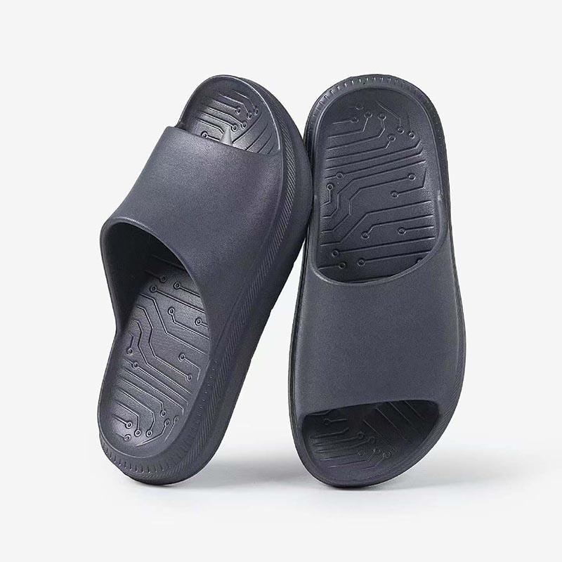 1768642793101119.jpg 雅购特拖鞋