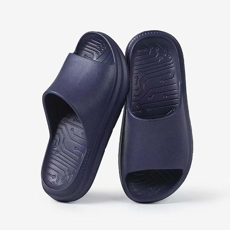 1768642793188033.jpg 雅购特拖鞋