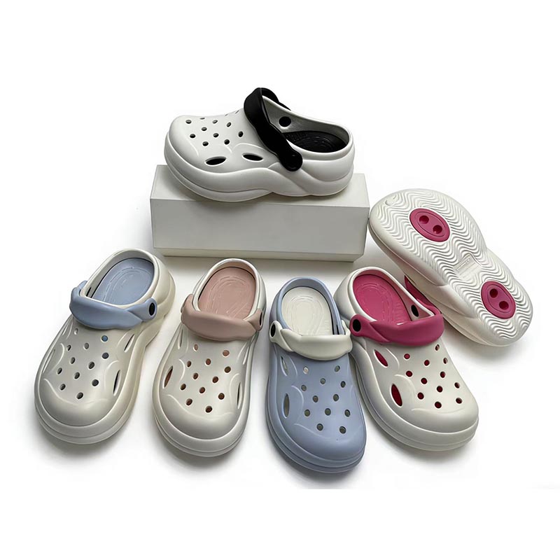 1768788269887425.jpg 雅购特拖鞋