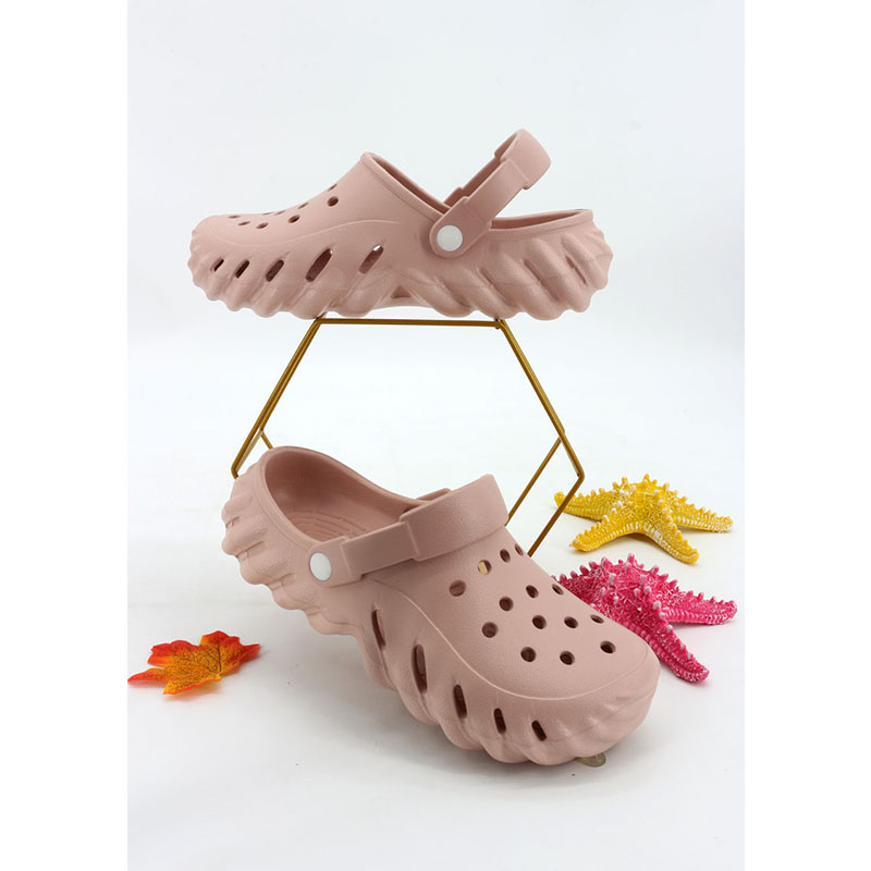 1768809962558707.jpg 雅购特拖鞋