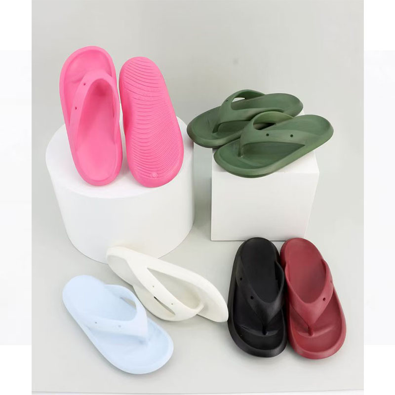 1768814707129333.jpg 雅购特拖鞋