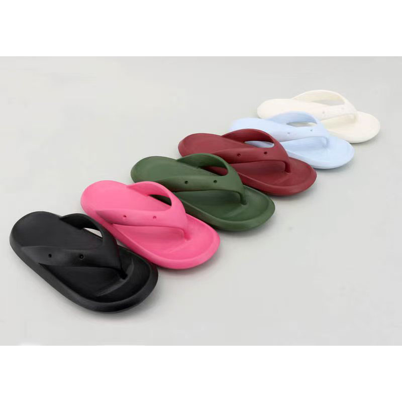 1768814712387662.jpg 雅购特拖鞋