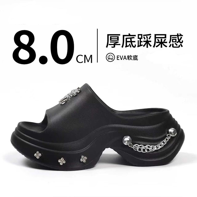 1768983484572490.jpg 雅购特拖鞋