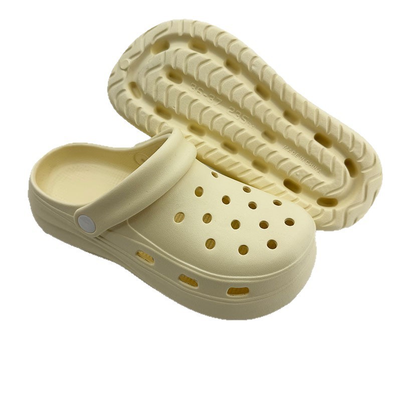 1769138008577657.jpg 雅购特拖鞋