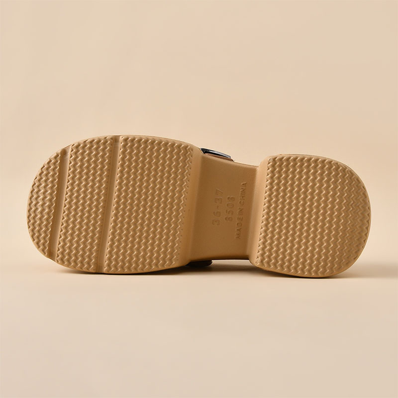 1769416808106764.jpg 雅购特拖鞋