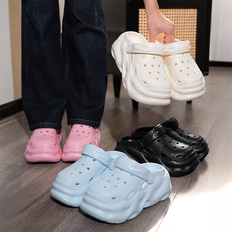 1769501911460477.jpg 雅购特拖鞋