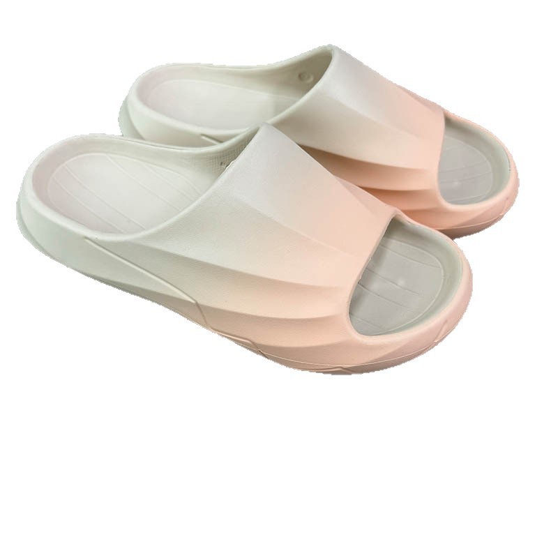 1769655137167815.jpg 雅购特拖鞋