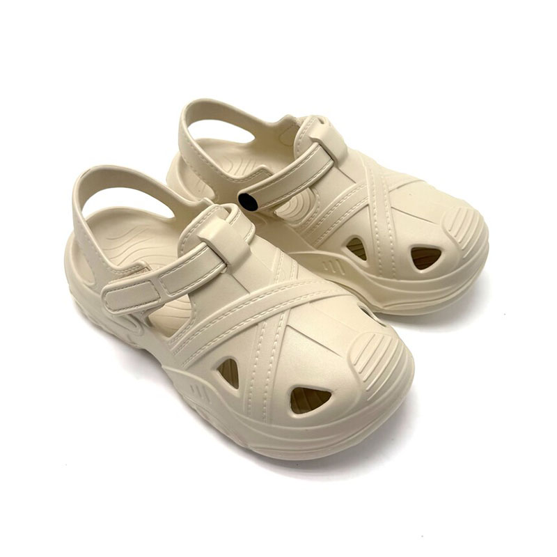 1769658611829797.jpg 雅购特拖鞋