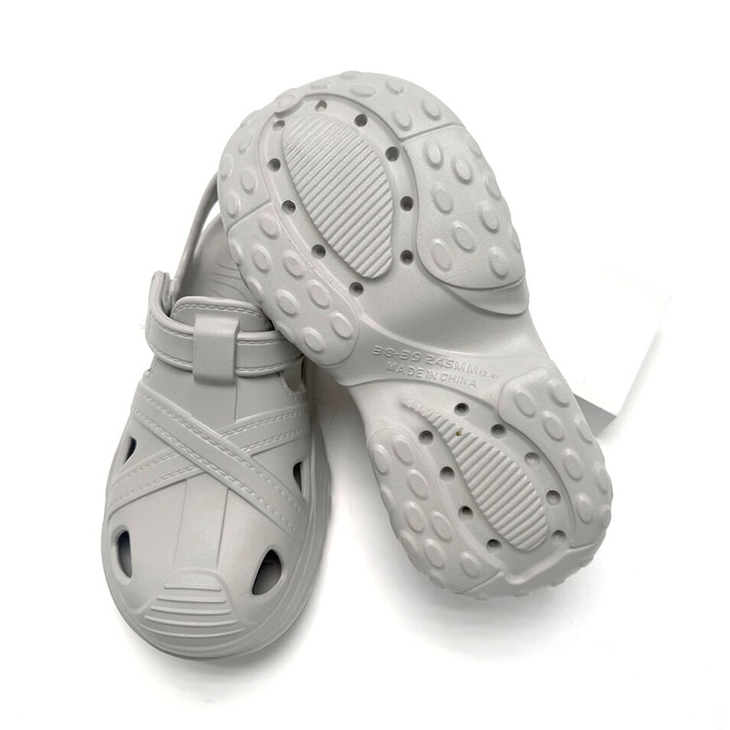 1769658628975328.jpg 雅购特拖鞋