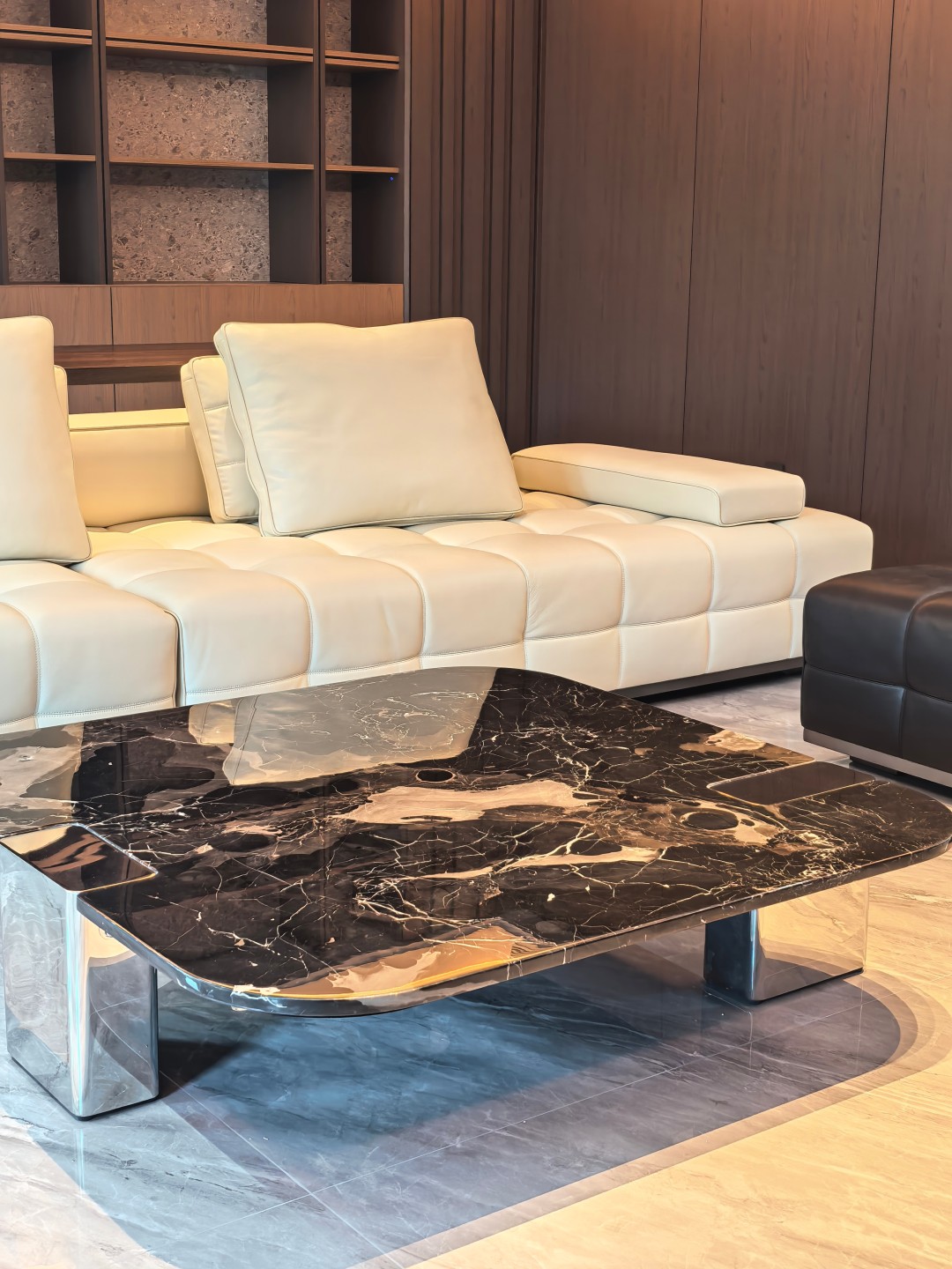 佛山市吉吉菲尚家具有限公司