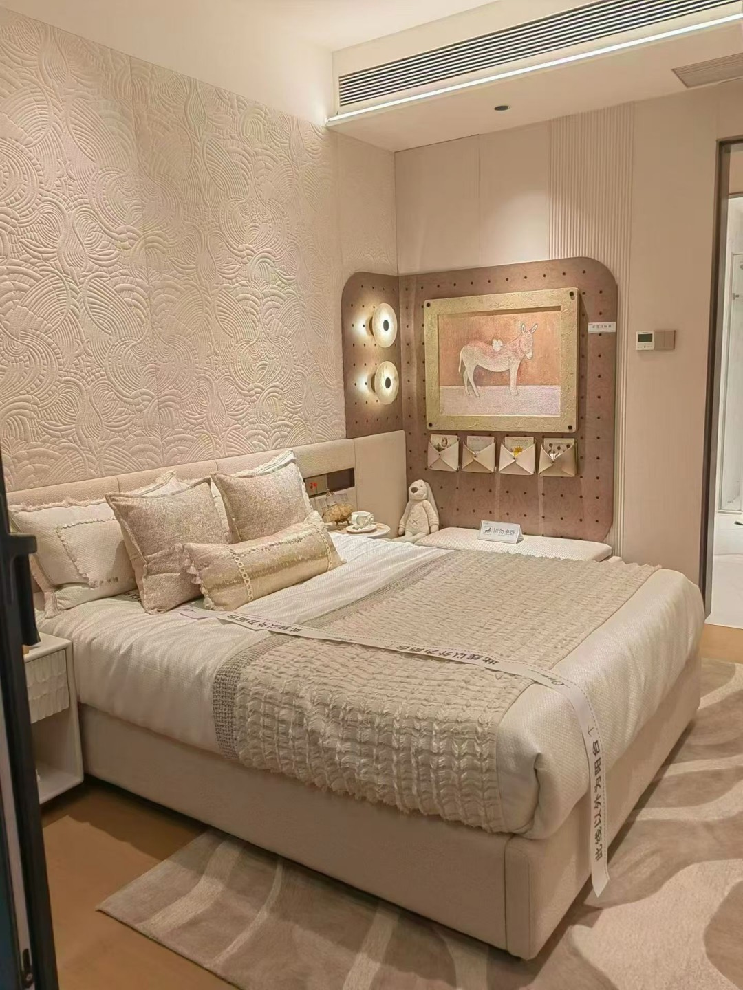 佛山市吉吉菲尚家具有限公司