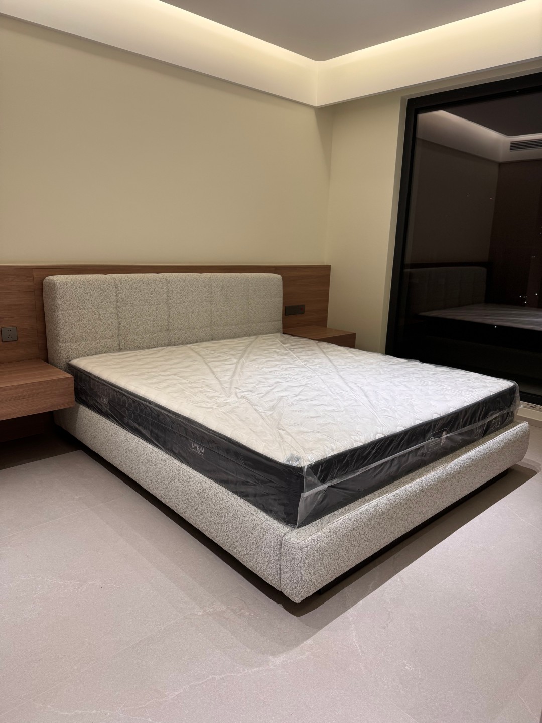 佛山市吉吉菲尚家具有限公司