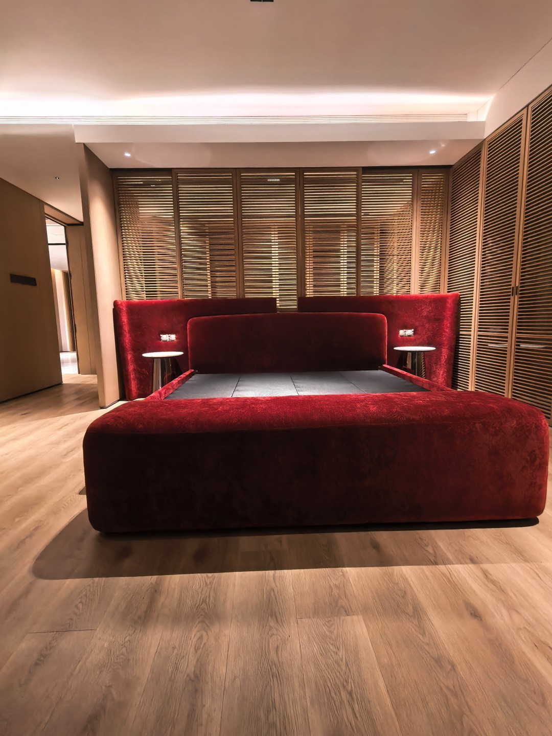 佛山市吉吉菲尚家具有限公司