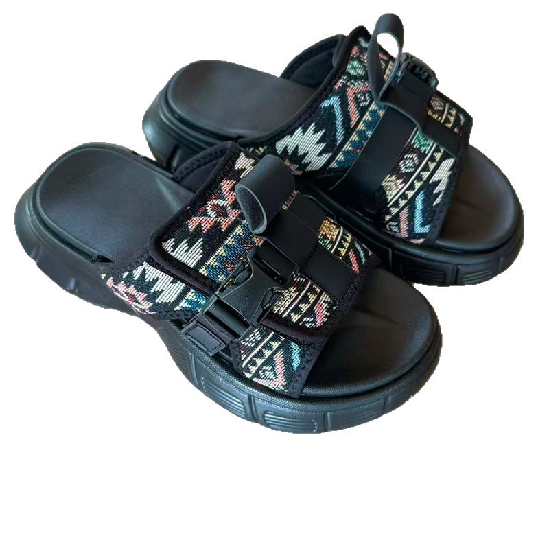 1770021712504079.jpg 雅购特拖鞋