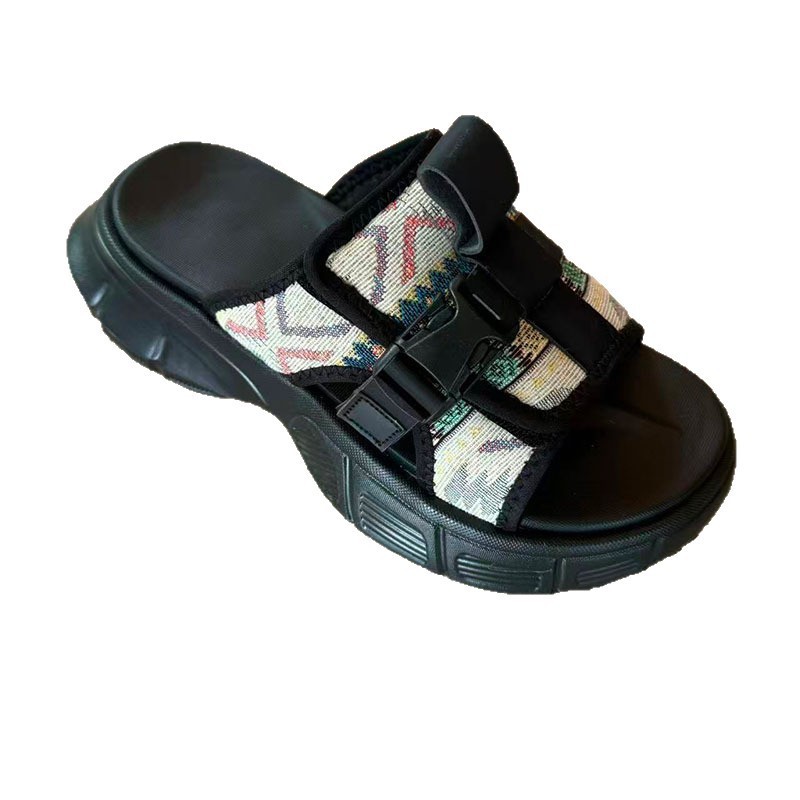 1770021722460974.jpg 雅购特拖鞋