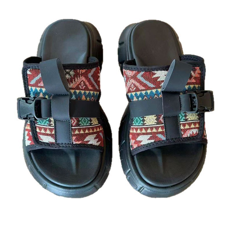 1770021728387169.jpg 雅购特拖鞋