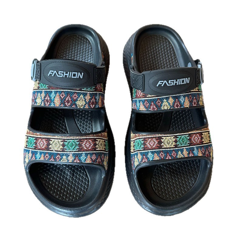 1770022158110353.jpg 雅购特拖鞋