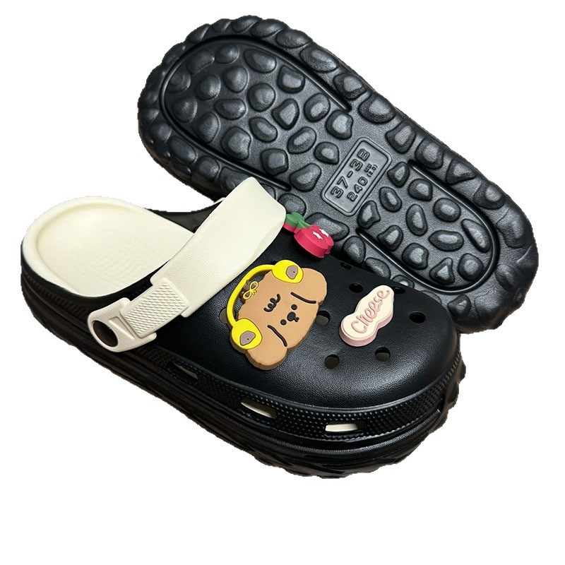 1772261477221572.jpg 雅购特拖鞋