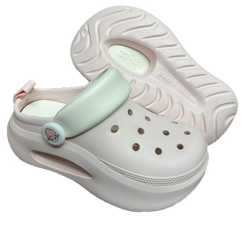 1772415116934690.jpg 雅购特拖鞋