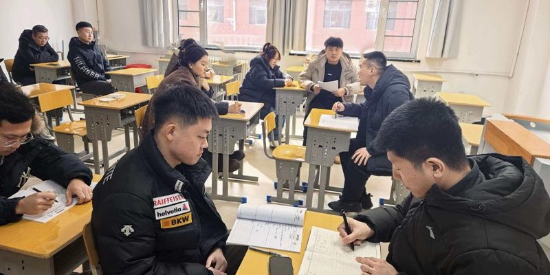 营口渤海卫生学校