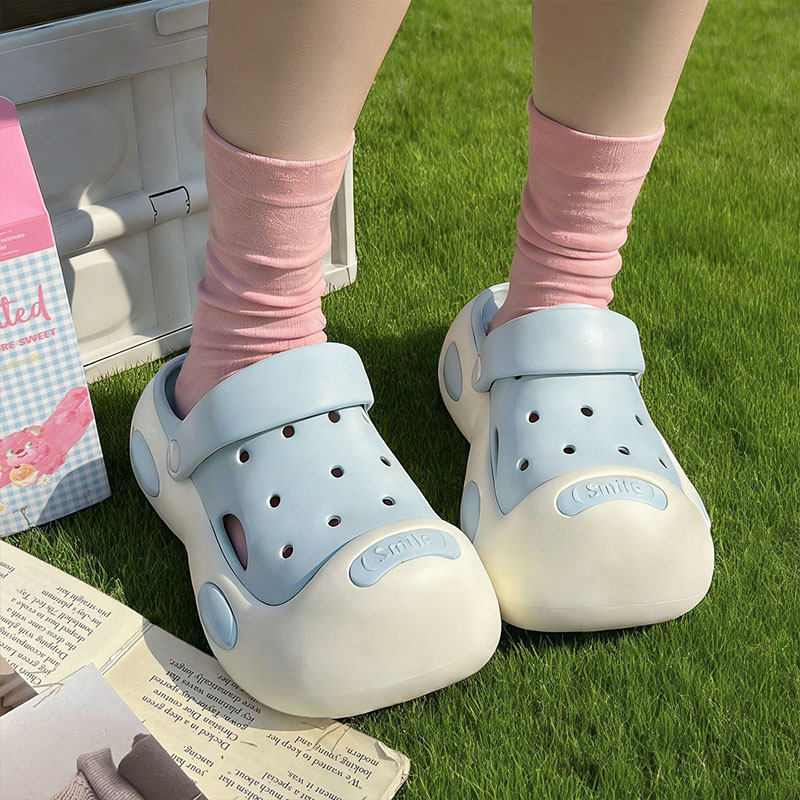 1773106185327499.jpg 雅购特拖鞋