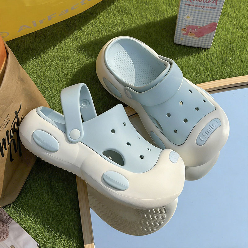 1773106186641614.jpg 雅购特拖鞋