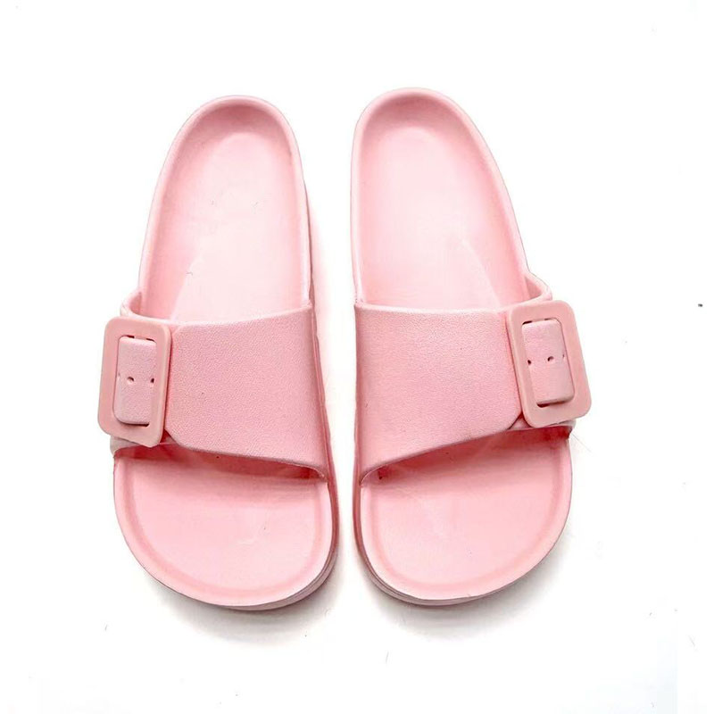 1773107939458986.jpg 雅购特拖鞋