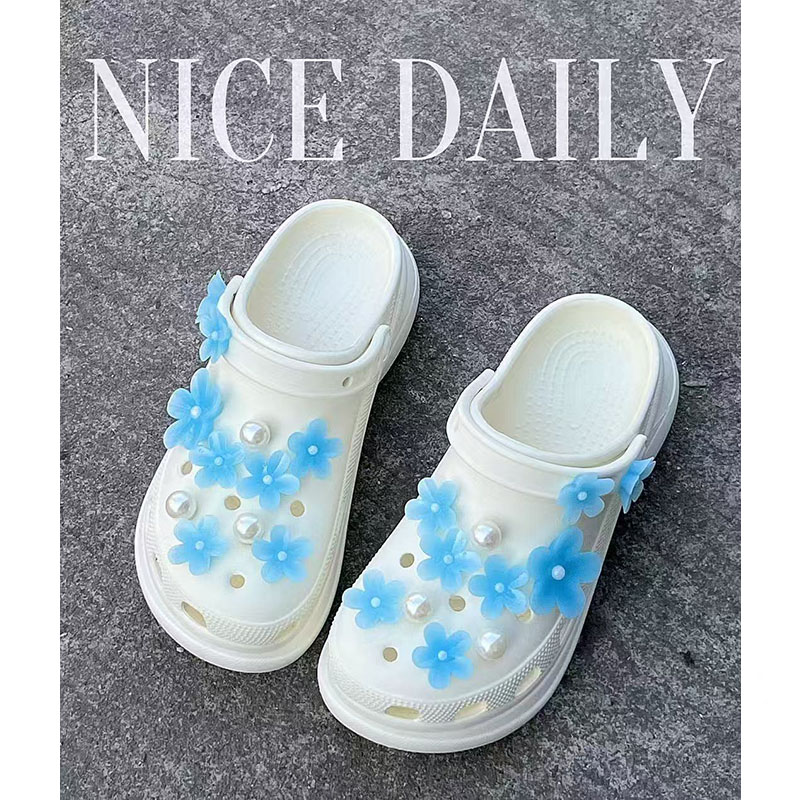 1773125232909828.jpg 雅购特拖鞋