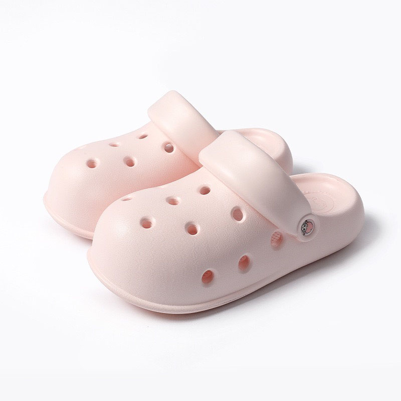 1773126752586811.jpg 雅购特拖鞋