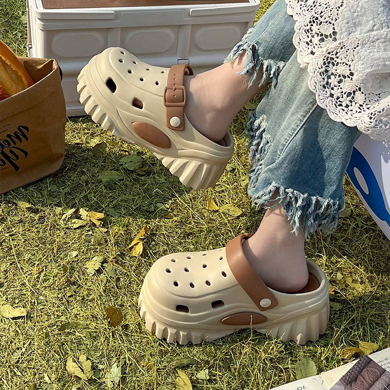 1773131831260536.jpg 雅购特拖鞋