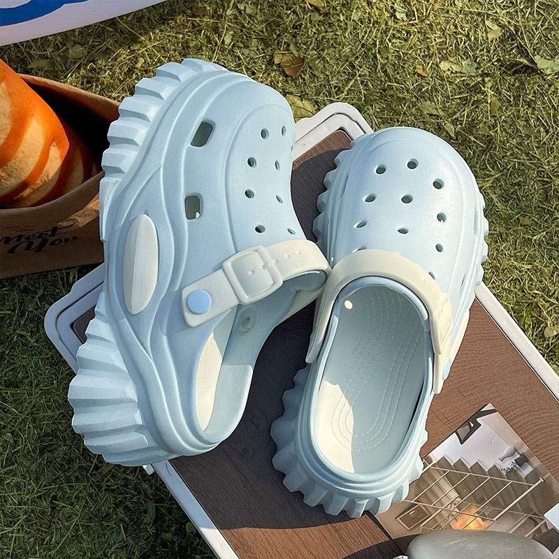 1773131832363899.jpg 雅购特拖鞋