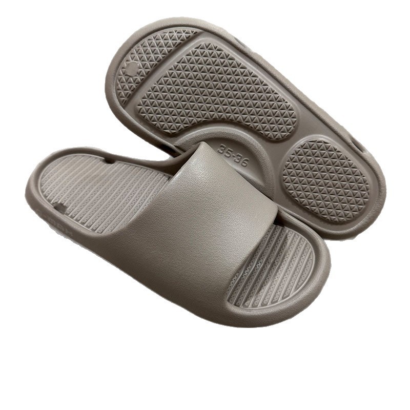 1773275981797667.jpg 雅购特拖鞋