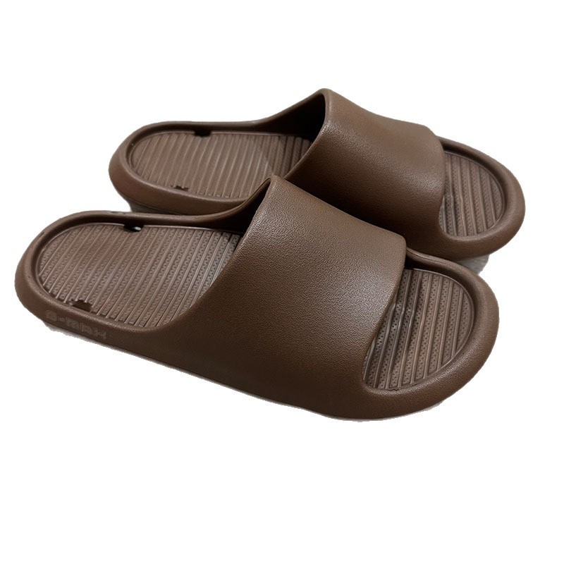 1773276010357544.jpg 雅购特拖鞋