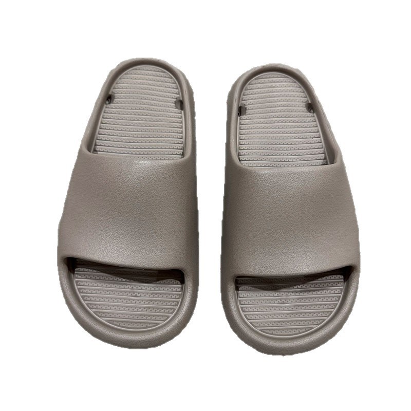 1773276223842595.jpg 雅购特拖鞋