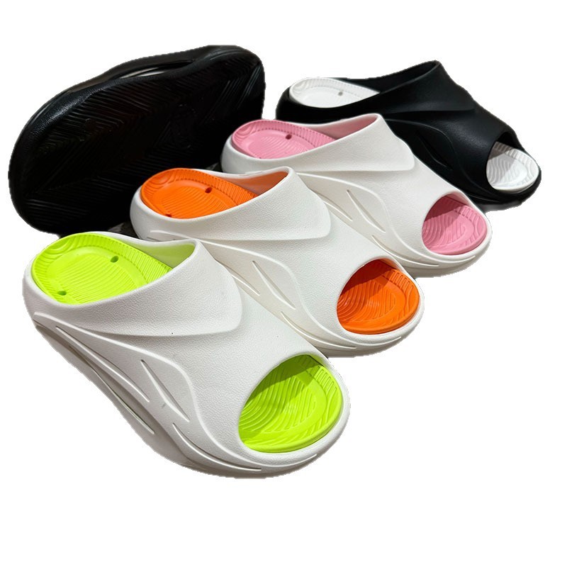 1773283867658167.jpg 雅购特拖鞋