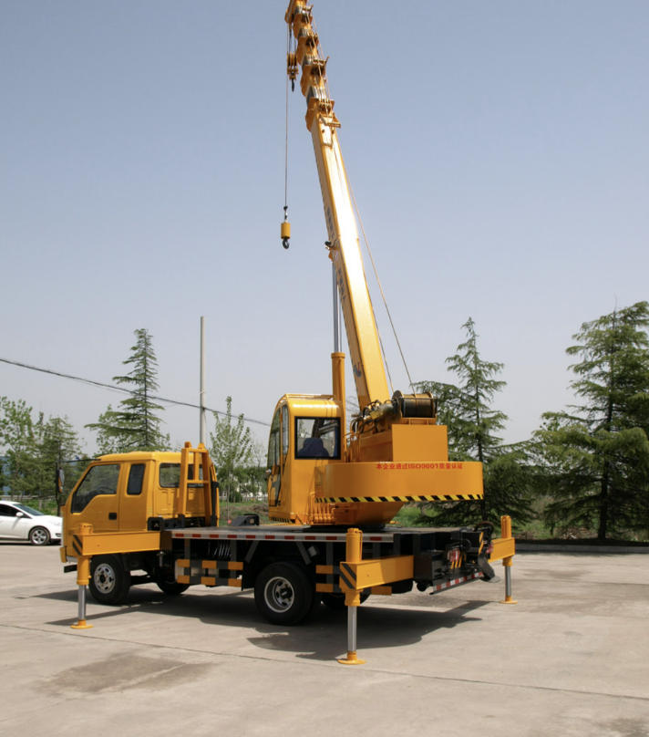 吊车（汽车吊）