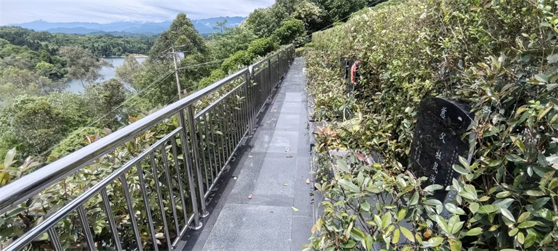 楠木苑 靠山面湖