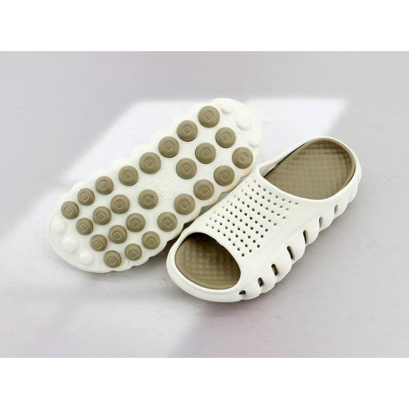 1773999878508669.jpg 雅购特拖鞋