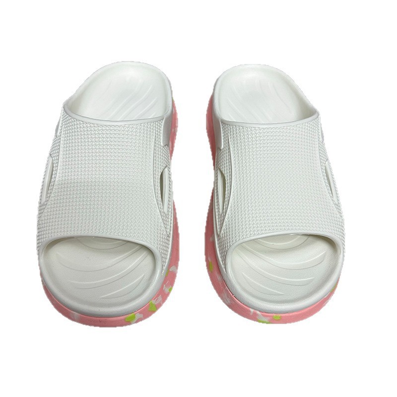 1774061031604463.jpg 雅购特拖鞋